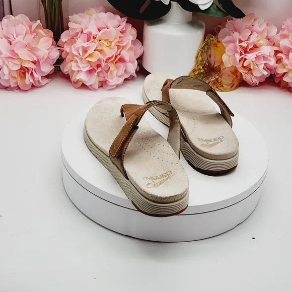 Dansko CeCe Yellow Burnished Calf Leather Upper Sandals Size 8.5 - 9