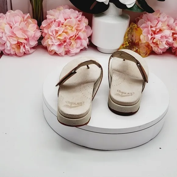 Dansko CeCe Yellow Burnished Calf Leather Upper Sandals Size 8.5 - 9