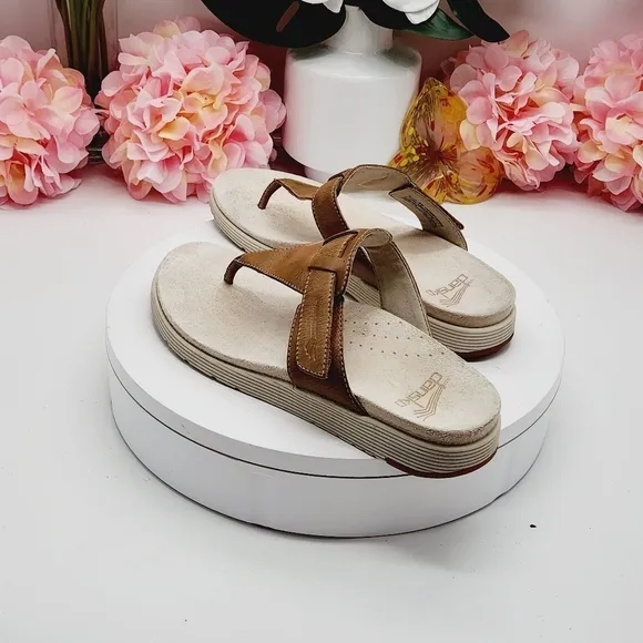 Dansko CeCe Yellow Burnished Calf Leather Upper Sandals Size 8.5 - 9
