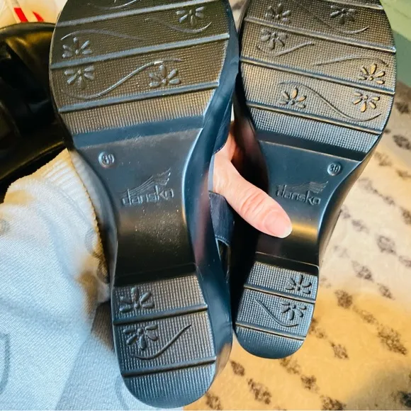 Dansko Jen Neutral Sandals in Black Leather Ankle Strap Buckle Women's Sandal