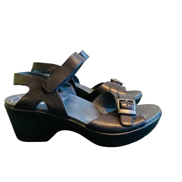 Dansko Jen Neutral Sandals in Black Leather Ankle Strap Buckle Women's Sandal