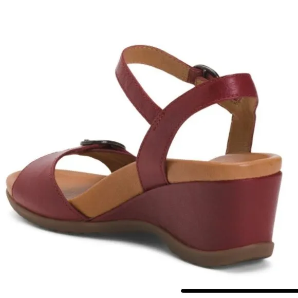 DANSKO NWB Sz 37 Red  Leather Arielle Glazed Kid Comfort Sandals