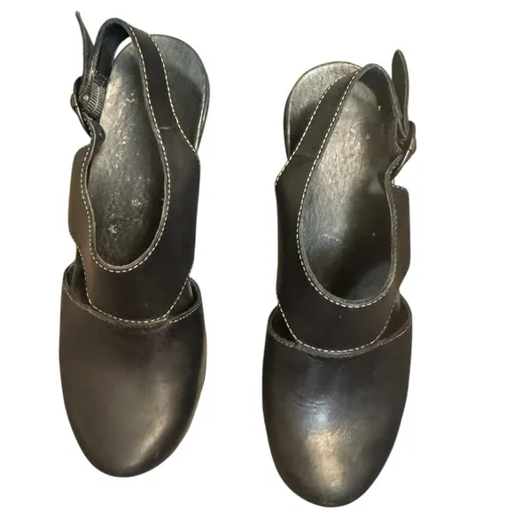 DANSKO RILEY Clogs Slingback Heels SZ 7 Black Leather Comfort Professional EUC