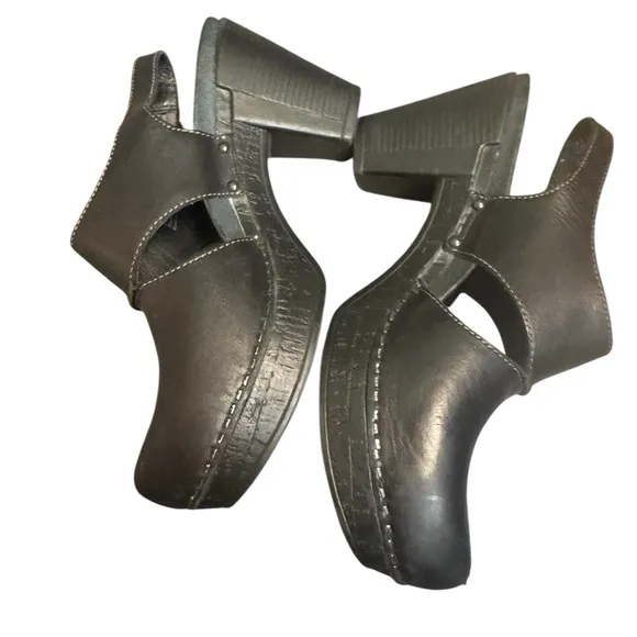DANSKO RILEY Clogs Slingback Heels SZ 7 Black Leather Comfort Professional EUC