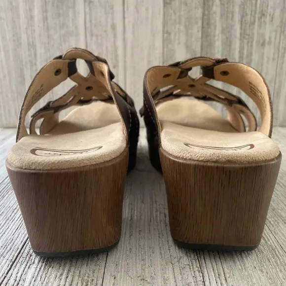 DANSKO Women Shoes S 9 EU 40 Brown Leather Cushion 2&quot; Wedge Heels Open Toe shift