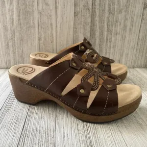 DANSKO Women Shoes S 9 EU 40 Brown Leather Cushion 2&quot; Wedge Heels Open Toe shift