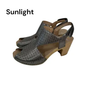 Dansko Womens Perforated Leather Slingback Heeled Sandals Metallic Gray SZ 37 EU