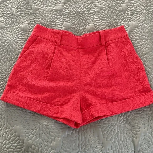 Diane von Furstenberg Woven Coral Shorts Size 4