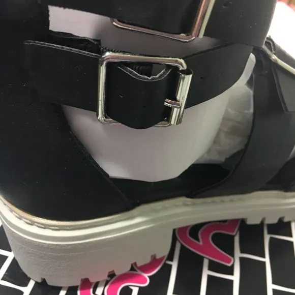 Dirty Laundry Black Lilybelle Sporty Sandals 7.5