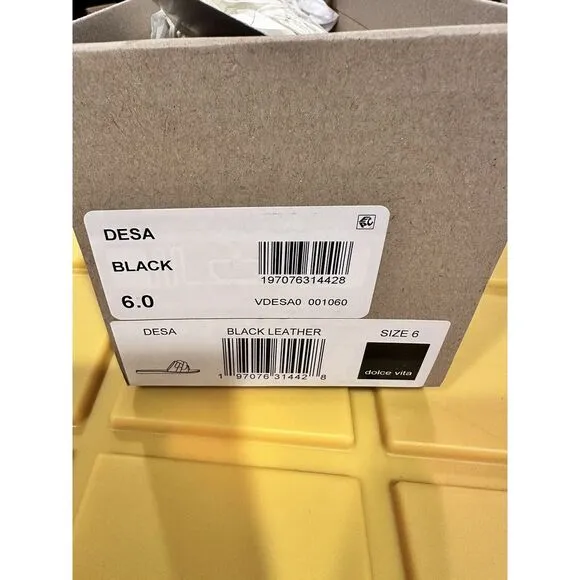 Dolce‎ Vita Desa Slide Trendy Sandals in Black Leather - Size 6