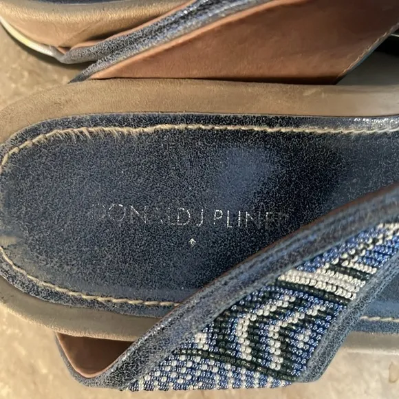 Donald J. Pliner Blue/Blue Aztec Beading/BrushedMetallic Sandals in size 8M
