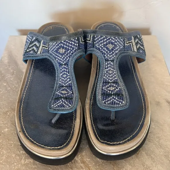 Donald J. Pliner Blue/Blue Aztec Beading/BrushedMetallic Sandals in size 8M