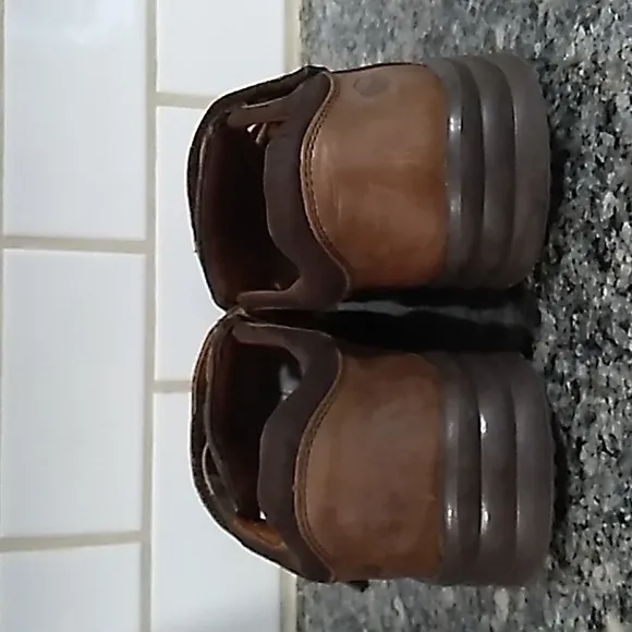 Dr. Comfort Brown Leather Casual Sandals. Size 9 Wide