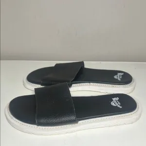 Dr. Martens Cierra II Black pebbled Slide slip on Sandals