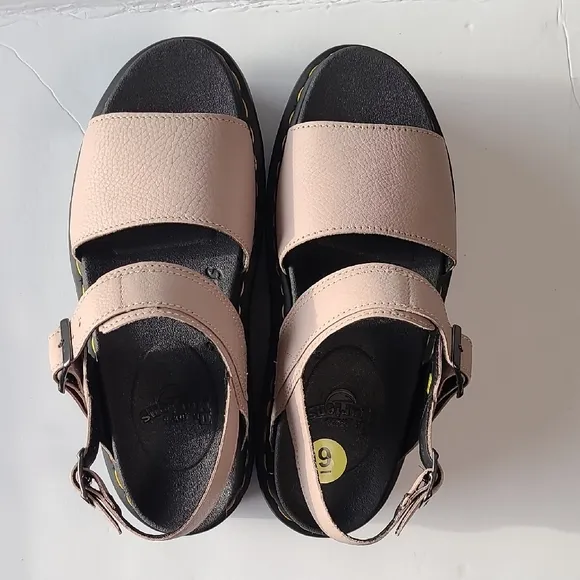 Dr. Martens Voss Quad Leather Taupe Tan Platform Sandals Size 9