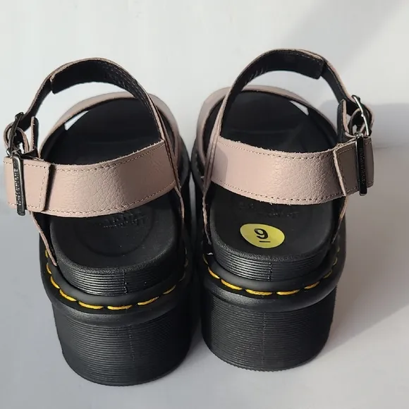 Dr. Martens Voss Quad Leather Taupe Tan Platform Sandals Size 9