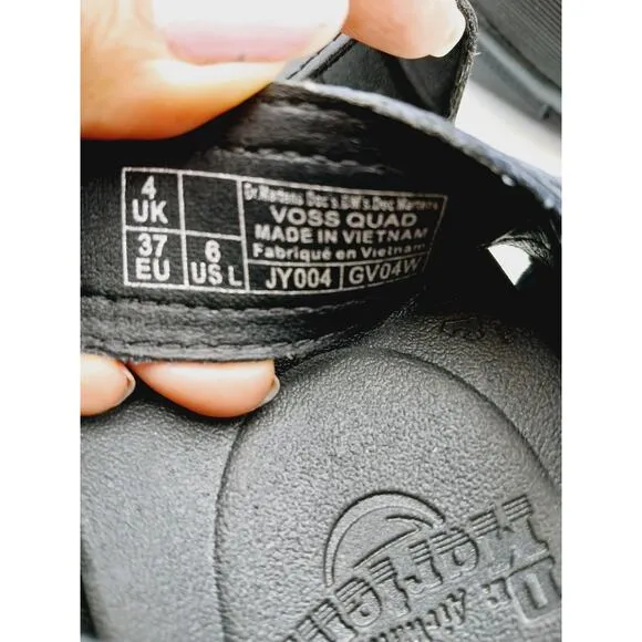 Dr Martens Voss Quad Platform Black Hydro Leather Sandals for Women Sz 6
