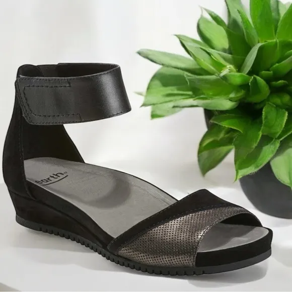 Earth Ficus Sagittarius Ankle Strap Sandals (S5)