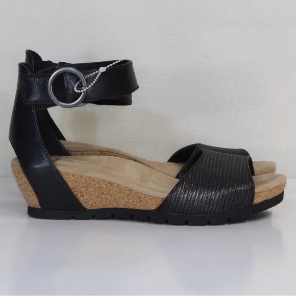 Earth Origins Black Leather Kendra Kane Sandal NWT