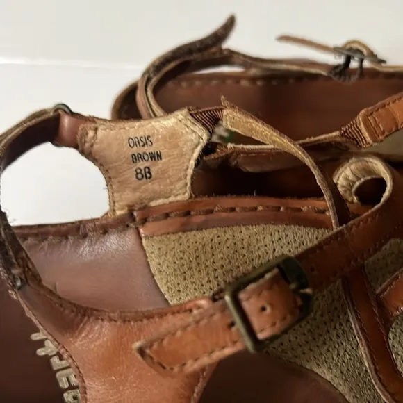 EARTH Womens Brown Leather Oasis Sandal Strappy Adjustable Cushion 8B,(runs big)