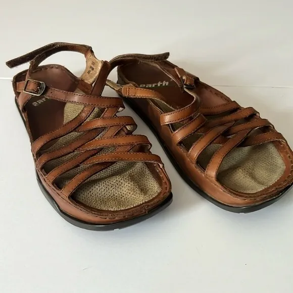 EARTH Womens Brown Leather Oasis Sandal Strappy Adjustable Cushion 8B,(runs big)