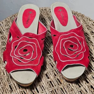 EARTHIES Red Sandals, Women's size 8