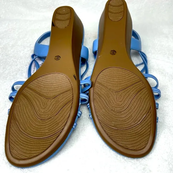 East 5th, blue sandals with cushion insoles Size 10