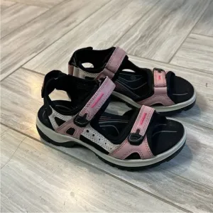 Ecco Yucatán Sandals Rose EU 37