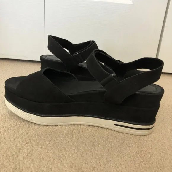 Eileen Fisher Beck Sports Platform Black Leather Sandals White Soles Size 9.5