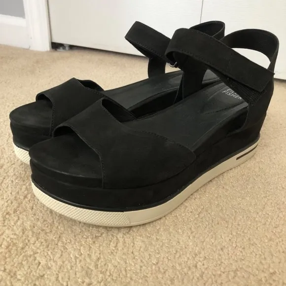 Eileen Fisher Beck Sports Platform Black Leather Sandals White Soles Size 9.5