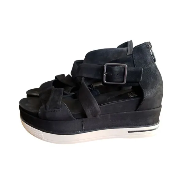 EILEEN FISHER BOOST Black Suede Leather PLATFORM Sport Sandals Size 7.5
