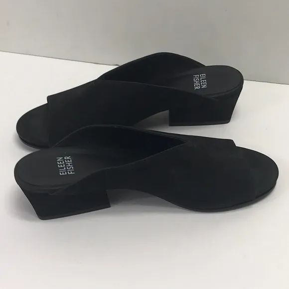 Eileen Fisher Katniss black leather open toe slides.