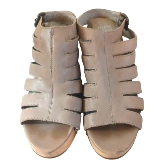 Eileen Fisher Strappy Wedge Sandals Size 8
