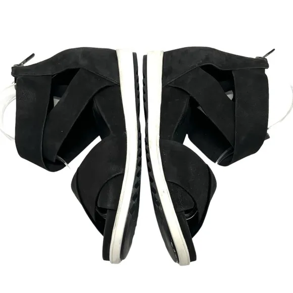 Eileen Fisher Viv Black Nubuck Leather Crossover Casual Comfort Sandals Womens 9
