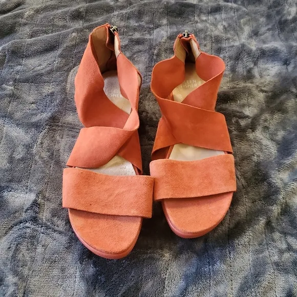 Eileen Fisher woman's strappy suede  sandals size 8, low heel walking
