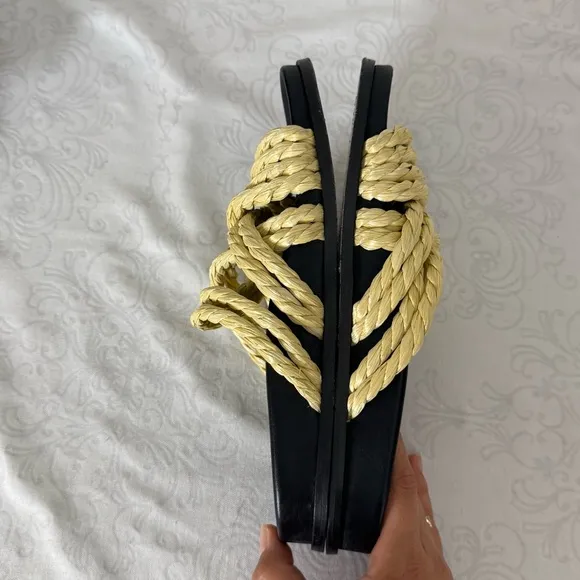Emme Parsons Beige Evvie Flat Slip On Sandals Slides  Size 38