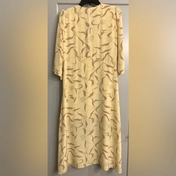 Equipment Femme Julianne 100% Silk Midi Dress Butter Yellow Brown Size small NWT