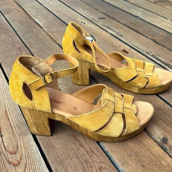 Eric Michael (41) Savy Sandals Mustard Brown Suede Chunky Heel &amp; Platform