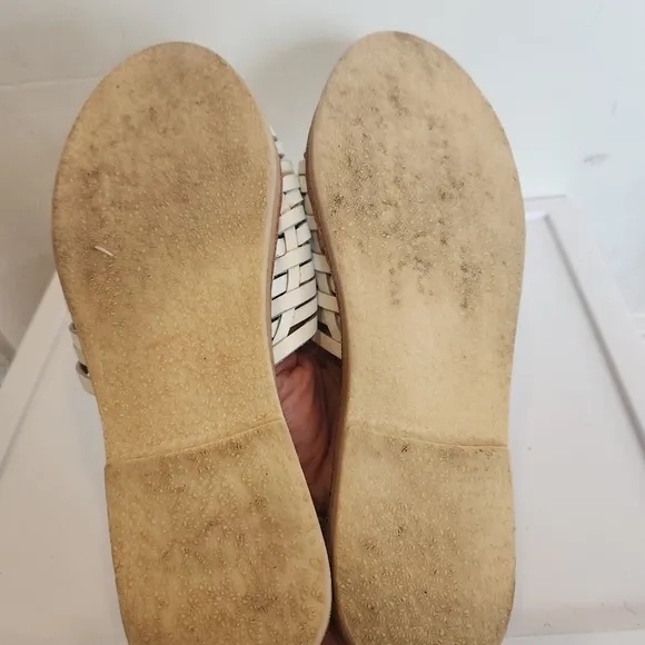 Espiritu Campo Slip On white leather sandals size 9