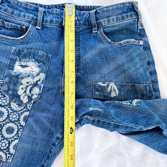 EUC Anthropologie Pilcro Borrowed Boyfriend Patchwork Jeans