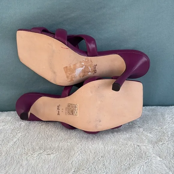 EUC Coach Kellie Leather Sandal Size 7.5 Purple Open Toe Summer Heel Fashion Lux