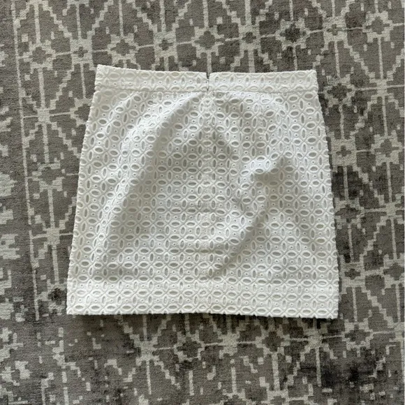 EUC J. Crew 4 White Eyelet Skirt Mini