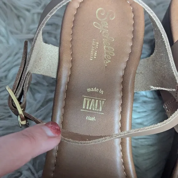EUC RARE Seychelles Manila Heeled Sandal in Cognac Suede