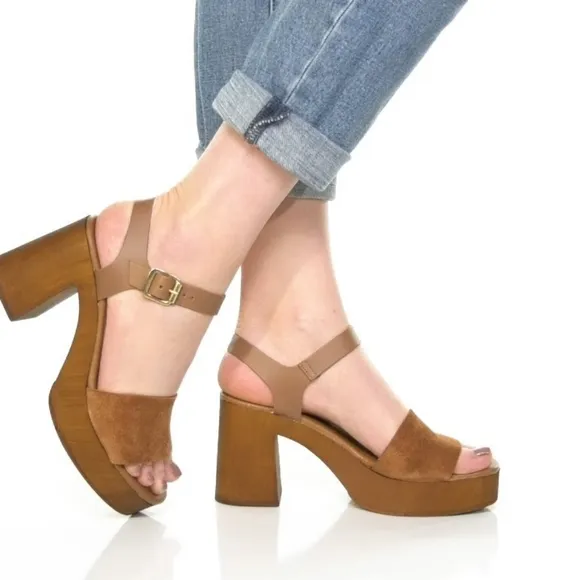 EUC RARE Seychelles Manila Heeled Sandal in Cognac Suede
