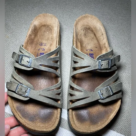 EUC Size 39 Birkenstock Granada Strappy Buckle Slip On Sandals