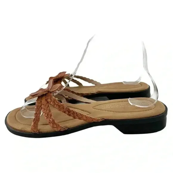 Expressions sandals size 8 tan leather floral braided 80s 90s slip on slides