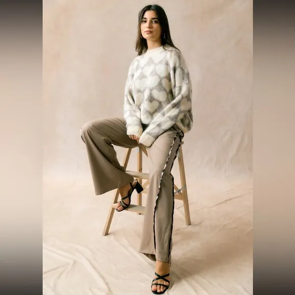 FABULOUS HEART OVERSIZED SWEATER FROM PARIS FRANCE