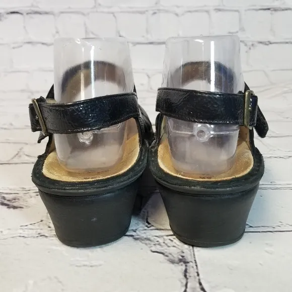 Finn Comfort black ankle strap sandals
