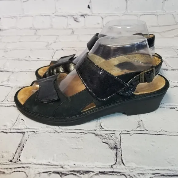Finn Comfort black ankle strap sandals