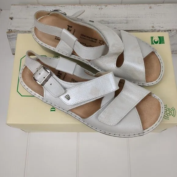Finn Comfort Linosa Women's Sandals Size 7.5 D / 38 White Low Heel New In Box